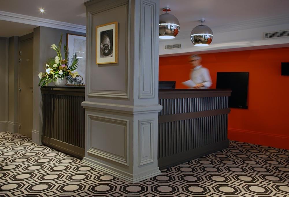 Hotel Le Cinq Hyper - Centre Chambéry Inreriör bild