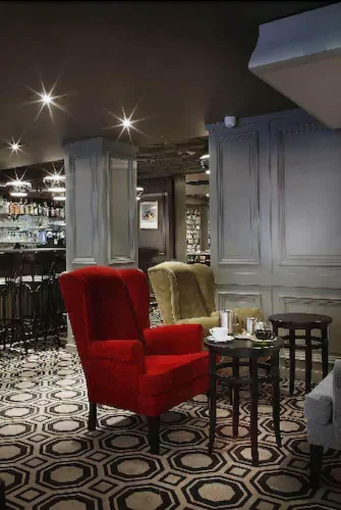 Hotel Le Cinq Hyper - Centre Chambéry Exteriör bild