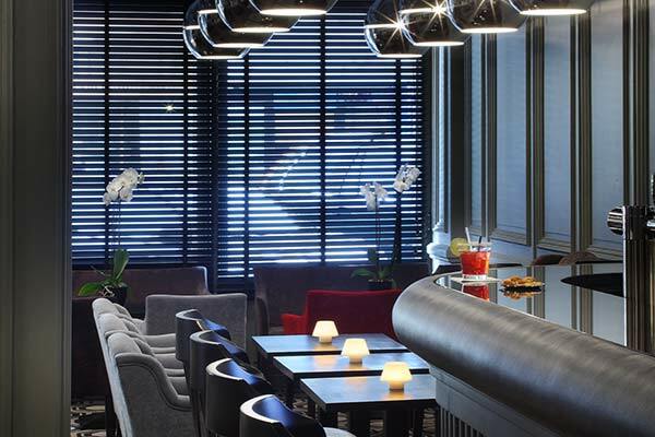 Hotel Le Cinq Hyper - Centre Chambéry Bekvämligheter bild